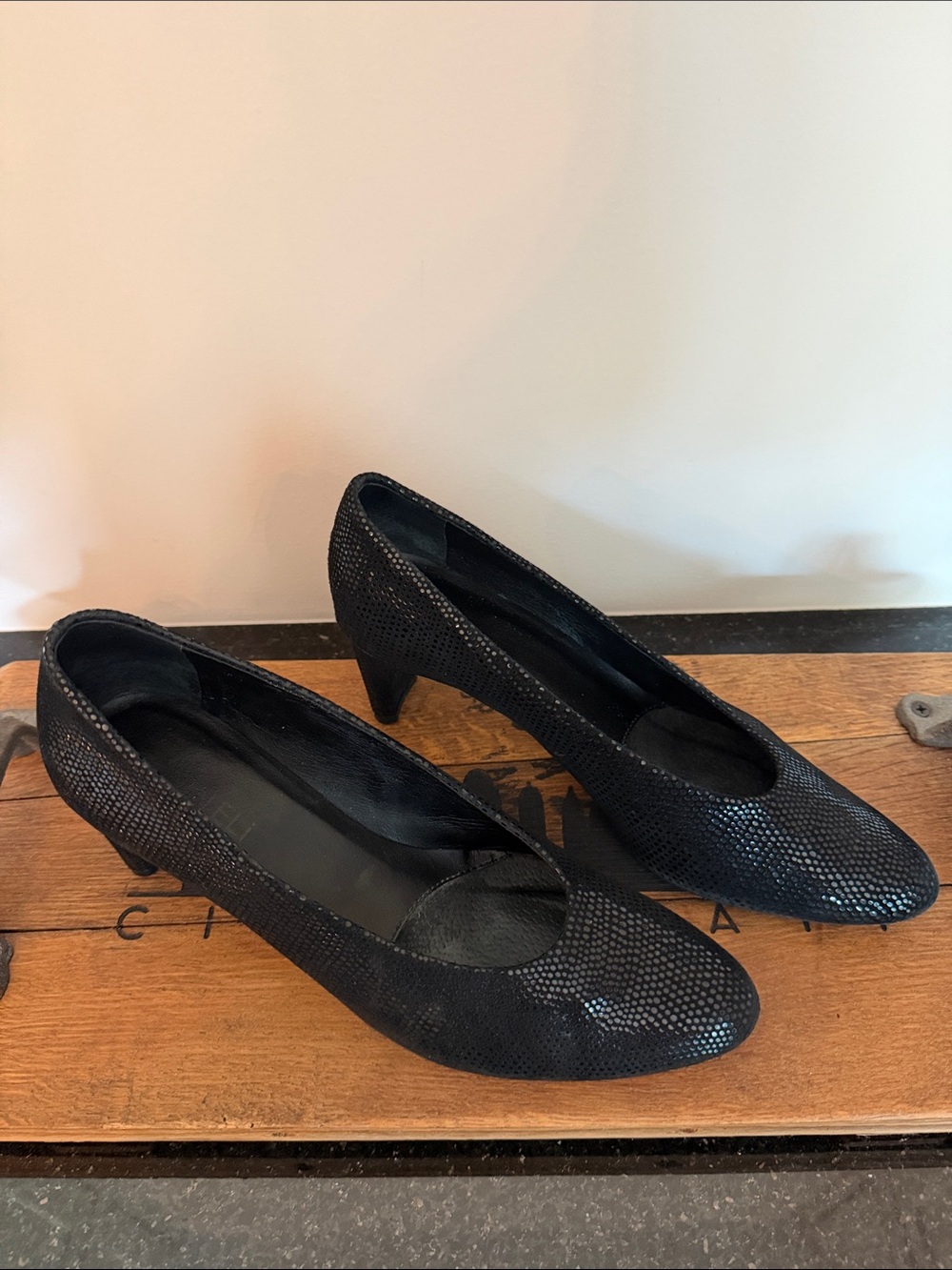 Vaneli Black Textured Kitten Heel Pumps